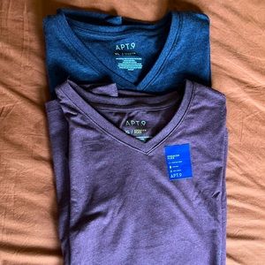 2 Mens Apt 9 V-Neck T-Shirts XL